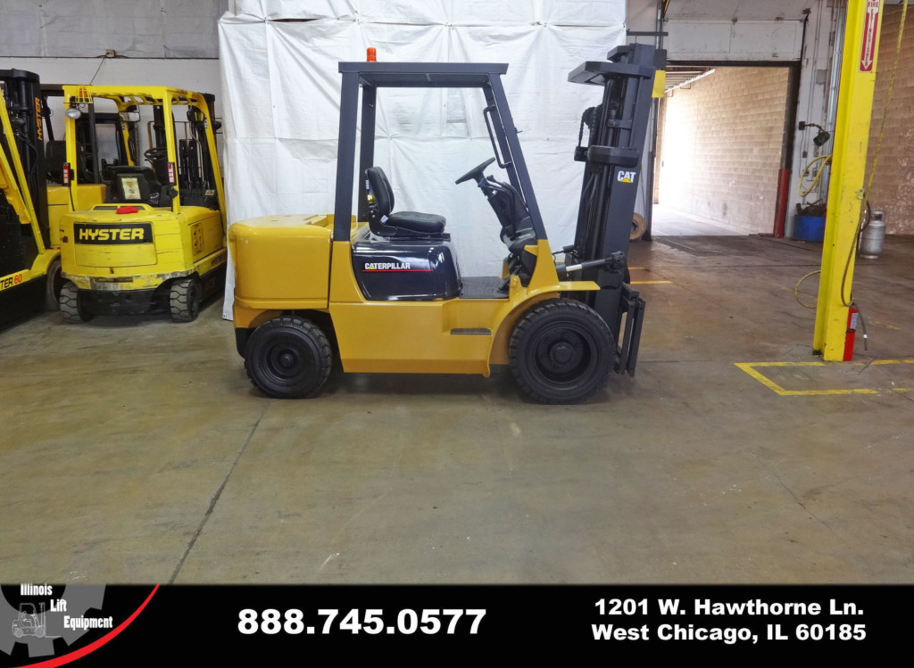 2003 Caterpillar GP30K Forklift on Sale in Michigan