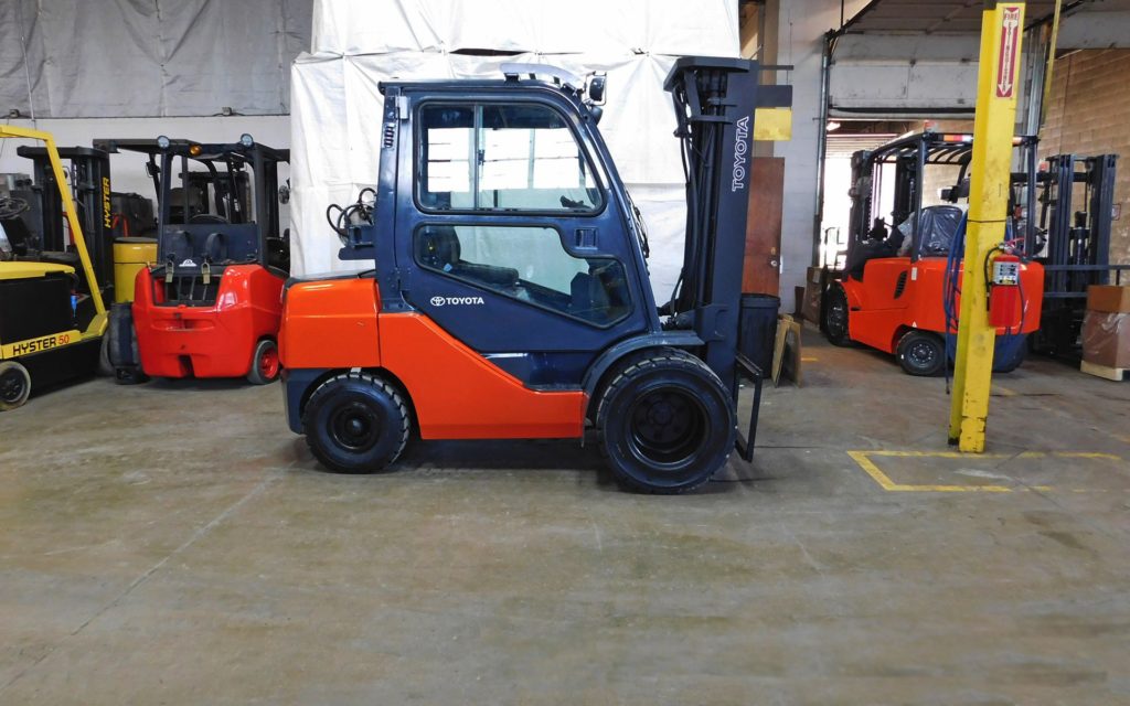  2008 Toyota 8FGU30 Forklift on Sale in Michigan
